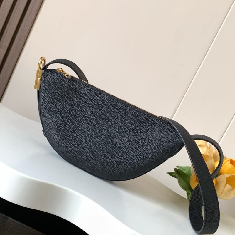 L11429V Low Key Bumbag