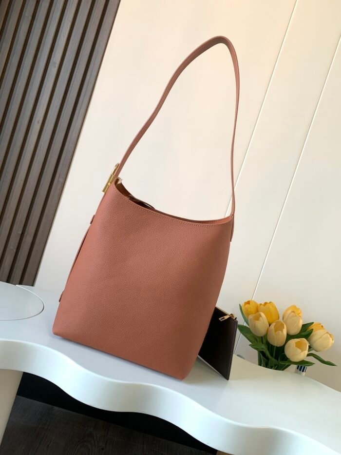 L25354V Low Key Hobo PM