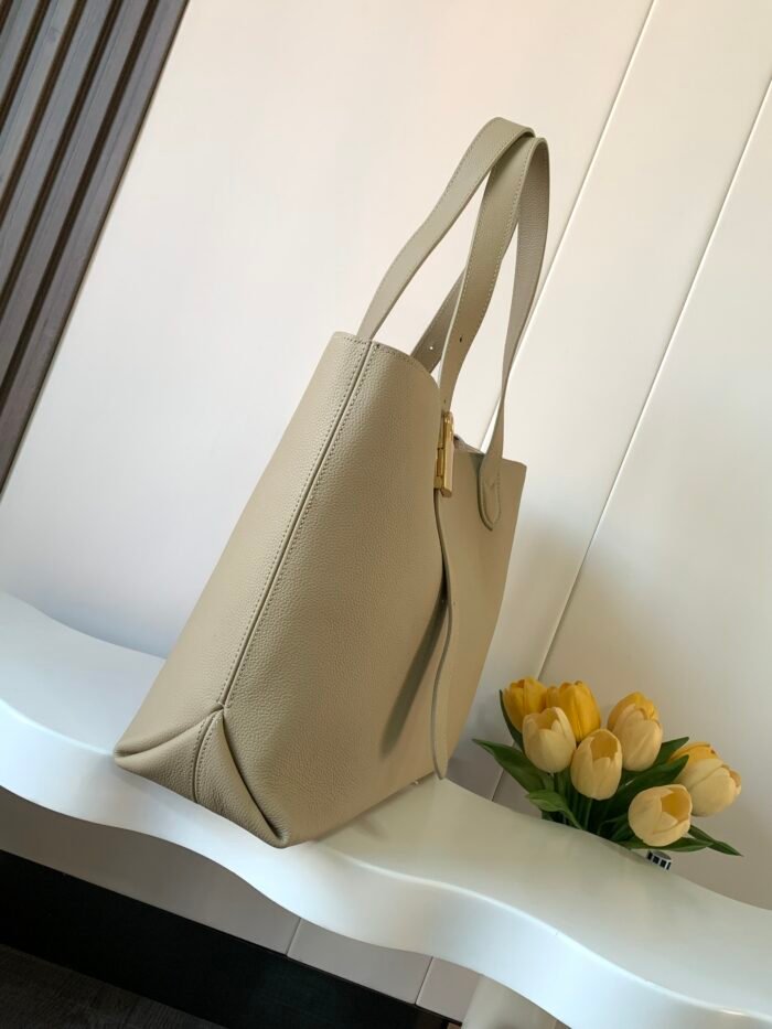 L25343V Low Key Cabas MM - 图片 10